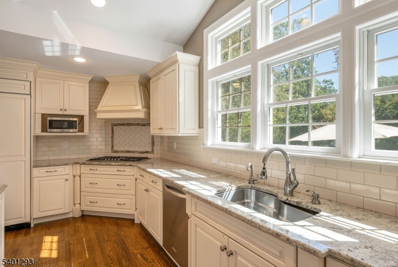 Pines lake - Residential