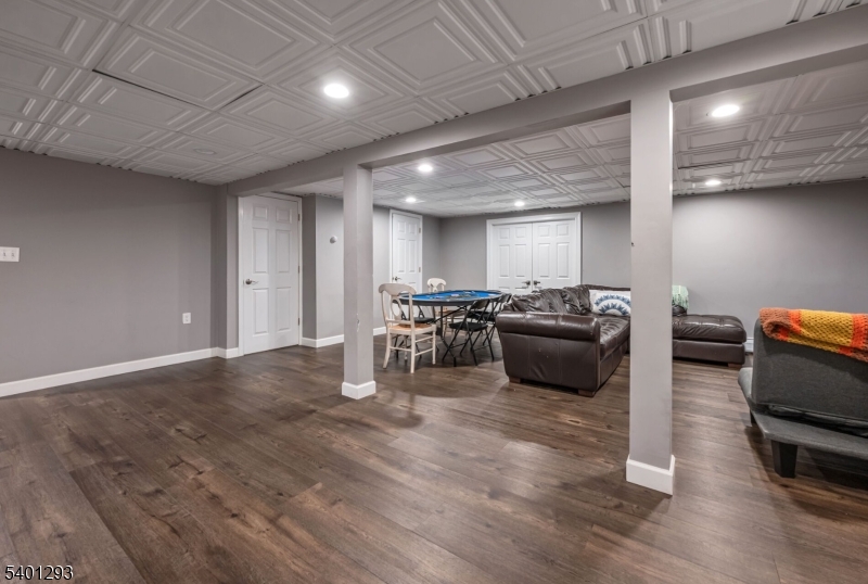 Pines lake - Residential