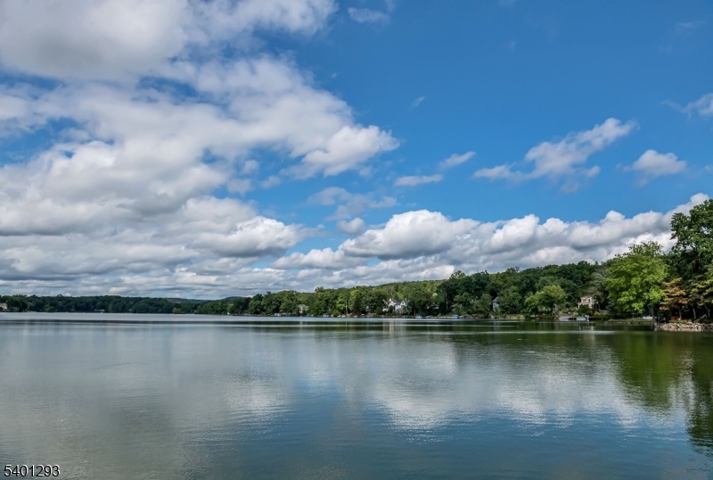 Pines lake - Residential
