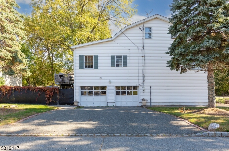 Lake Parsippany - Residential