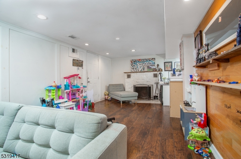 Lake Parsippany - Residential