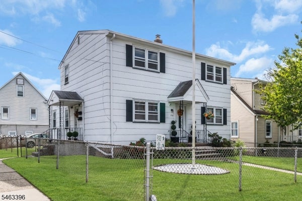 115 VAN RIPER AVE # 2, CLIFTON, NJ 07011 - Image 044bd4efe6b58da436a552c8f750163d/700557018