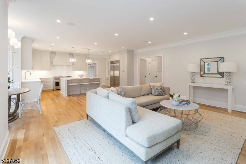 Upper Washington - Residential