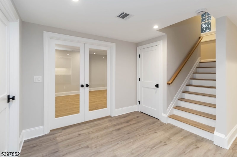 Upper Washington - Residential