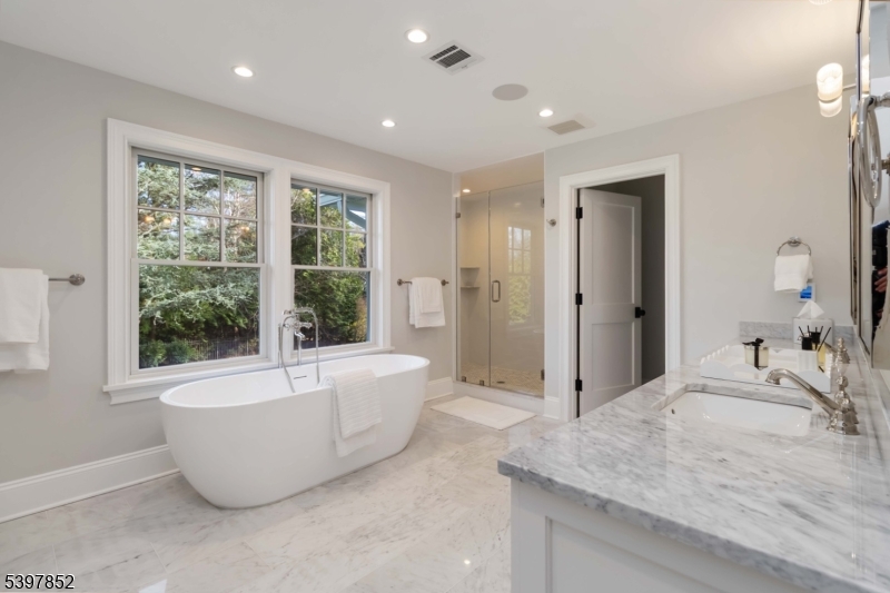 Upper Washington - Residential