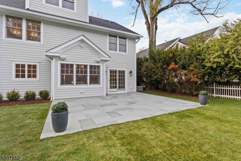 Upper Washington - Residential