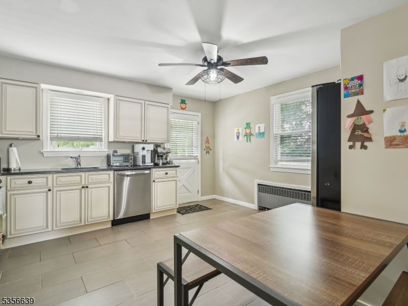 23 Eagle St 2