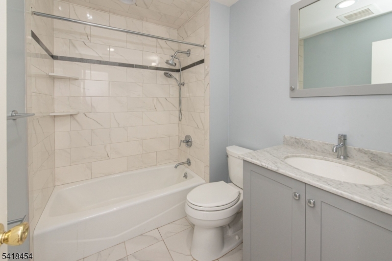 Lindsley Heights - Residential