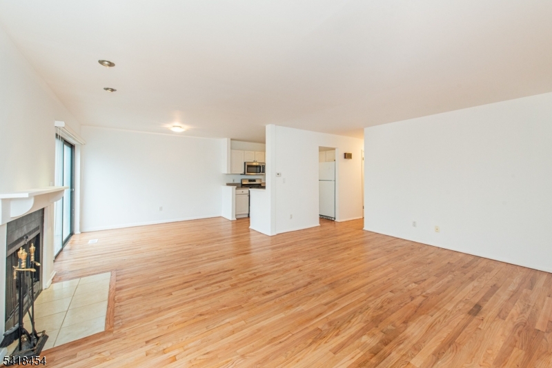 Lindsley Heights - Residential