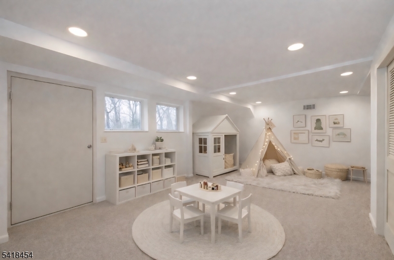 Lindsley Heights - Residential