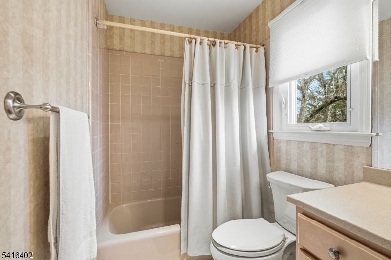 Rolling Hills - Residential