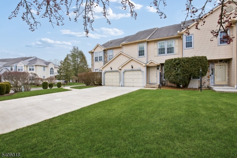 PRINCETON VILLAGE - Residential