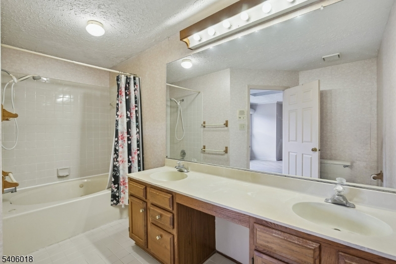 PRINCETON VILLAGE - Residential