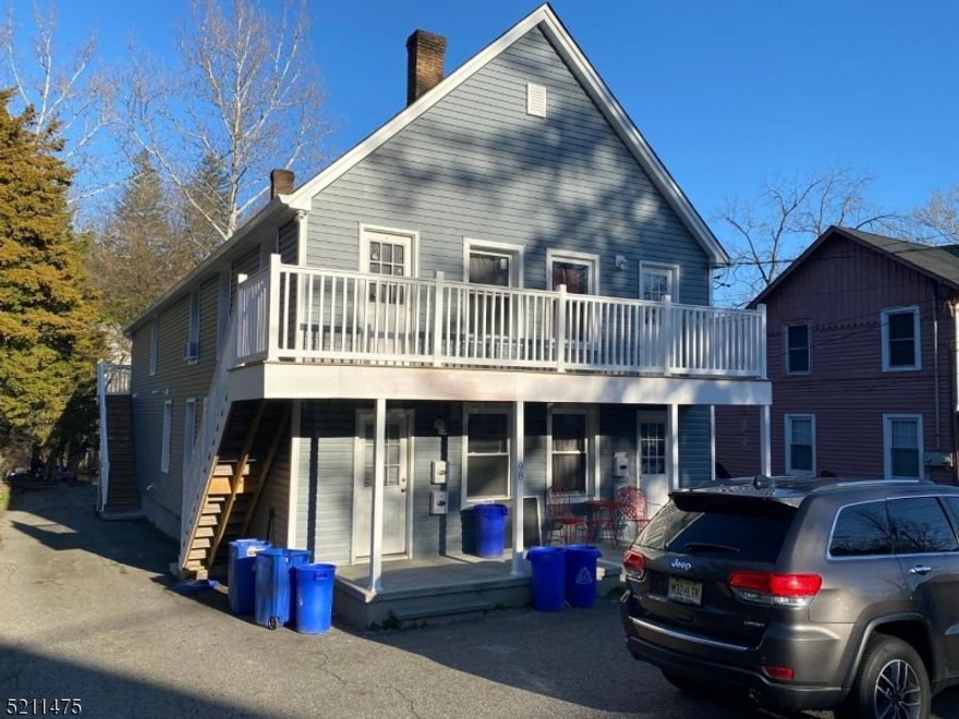 Totally updated 2 bedroom unit of a 4 Plex.  Located in Downtown Butler.  Close to shopping, schools, transportation.