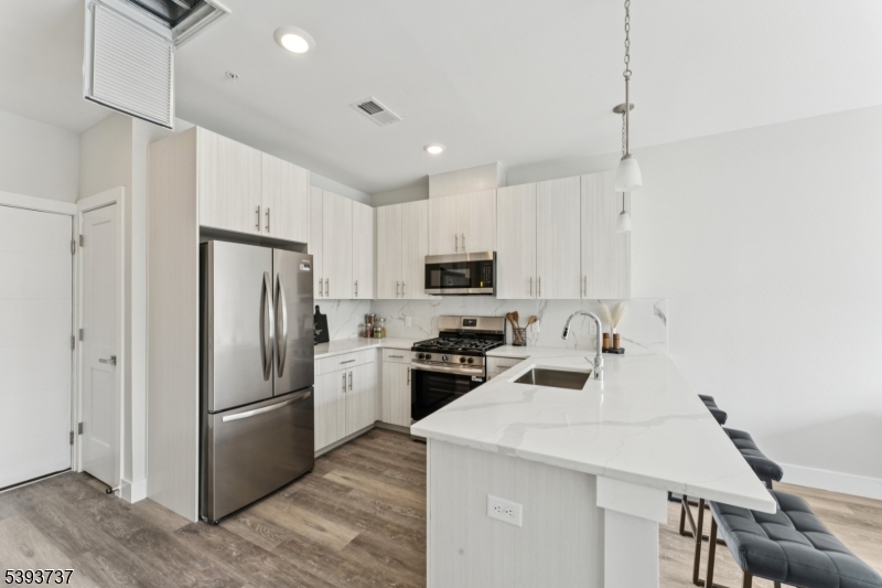 Veranta by Kontos - Residential Lease