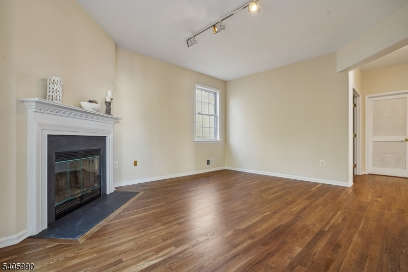 Pike Run Villas - Residential