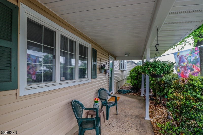10 Alpine Pl