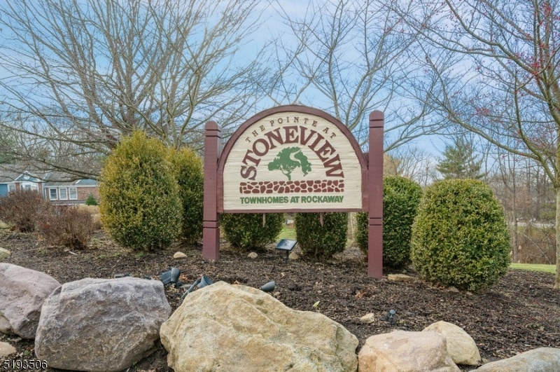 STONEVIEW - Residential