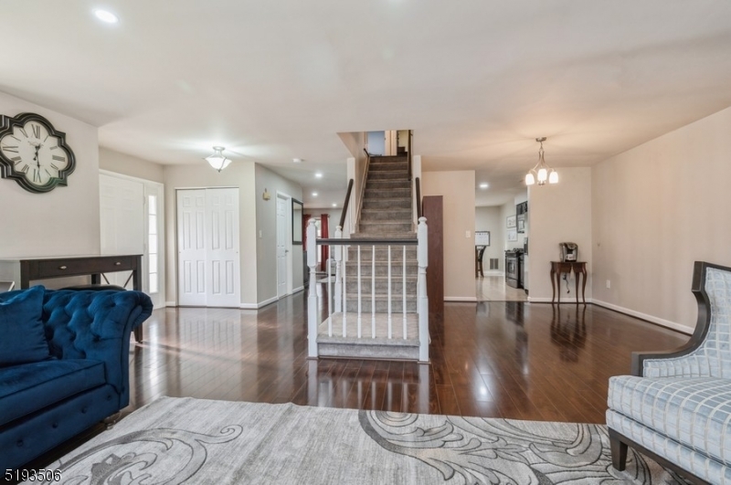 STONEVIEW - Residential