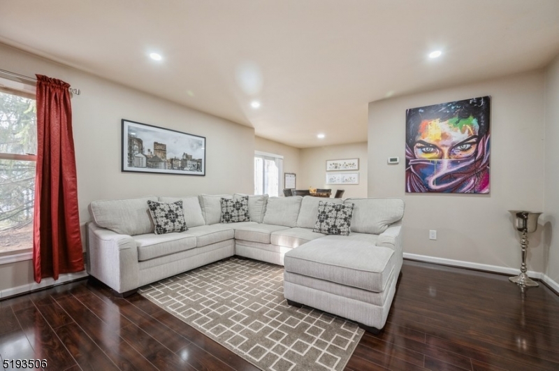 STONEVIEW - Residential