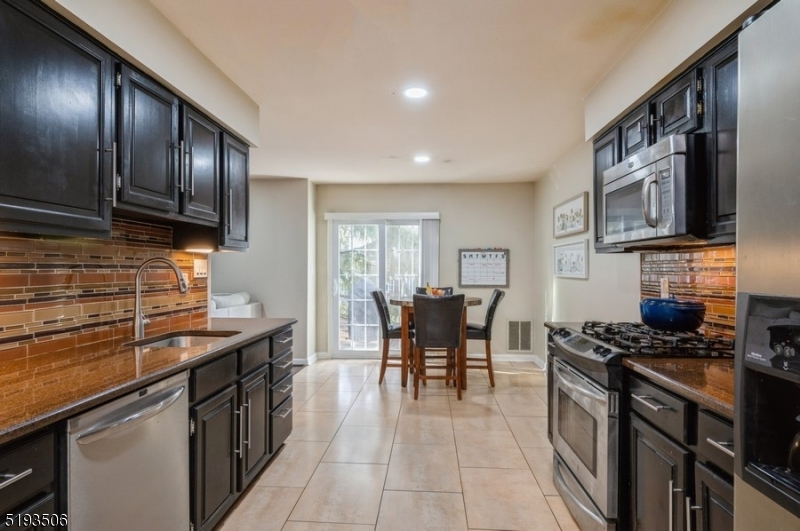 STONEVIEW - Residential