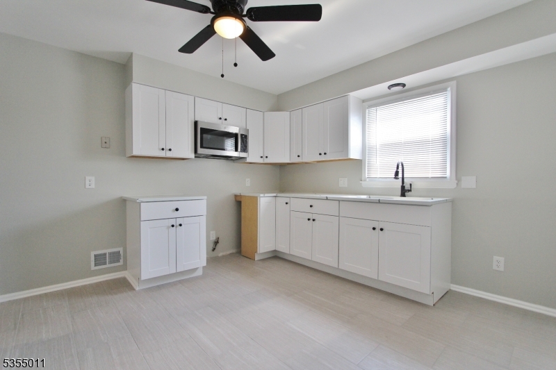 South Plainfield Boro, New Jersey 07080, United States, 2 Bedrooms Bedrooms, ,1 BathroomBathrooms,Residential,Active,123157