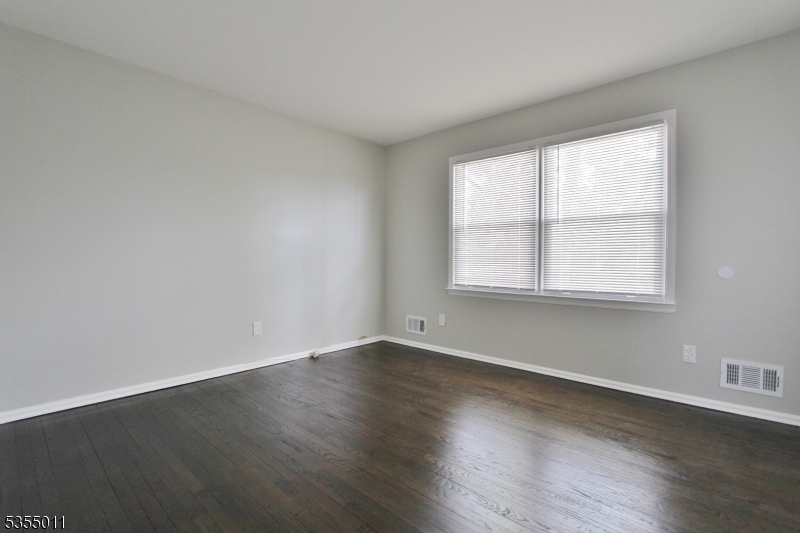 South Plainfield Boro, New Jersey 07080, United States, 2 Bedrooms Bedrooms, ,1 BathroomBathrooms,Residential,Active,123157