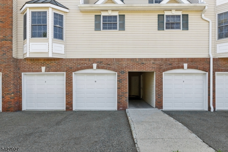 Sun Valley at Pompton - Residential