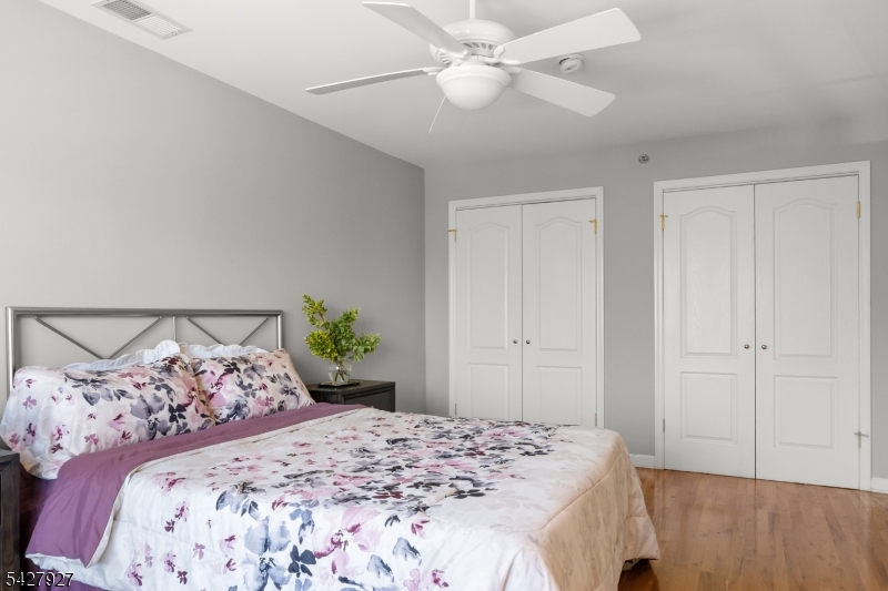 Sun Valley at Pompton - Residential