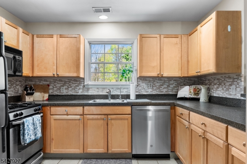 Sun Valley at Pompton - Residential