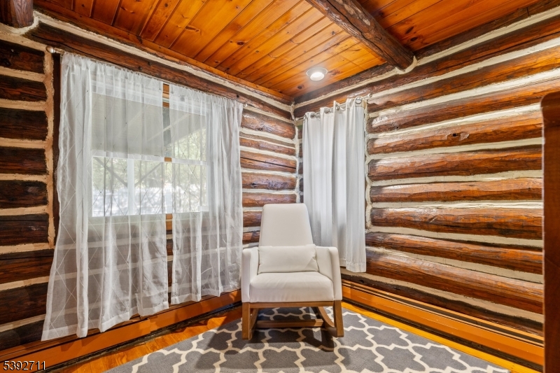 Pinecliff Lake - Residential