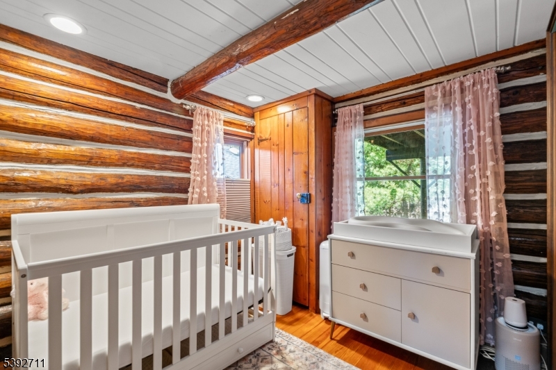 Pinecliff Lake - Residential