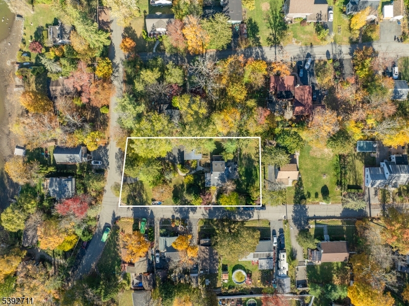 Pinecliff Lake - Residential