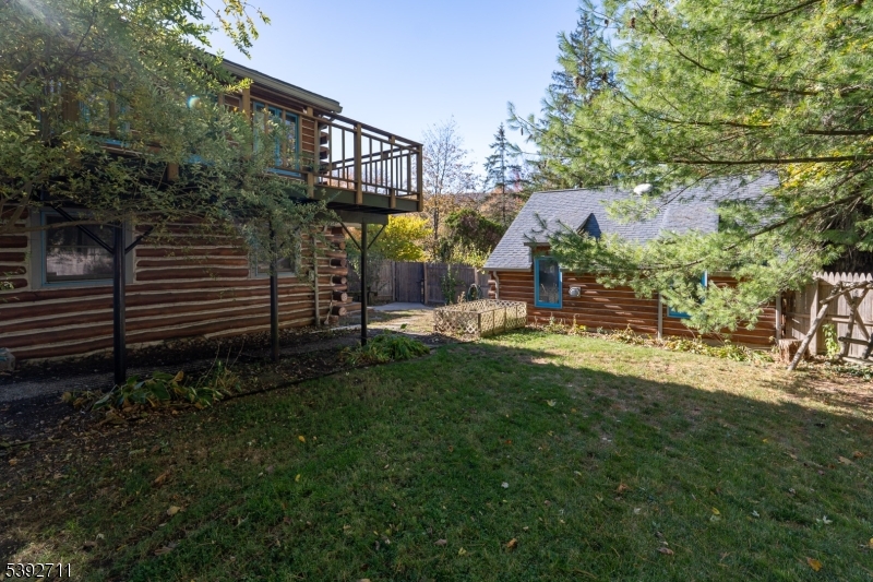 Pinecliff Lake - Residential