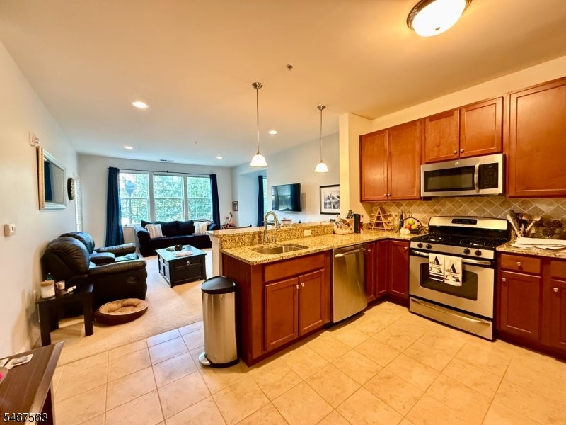5105 Sanctuary Blvd 5105
