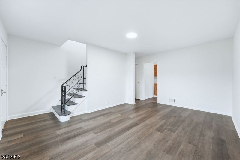 Lake Hiawatha - Residential Lease