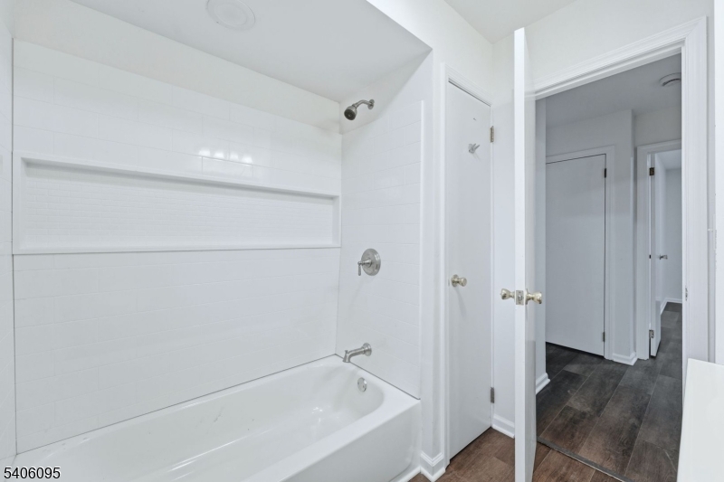 Lake Hiawatha - Residential Lease