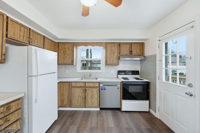 Lake Hiawatha - Residential Lease