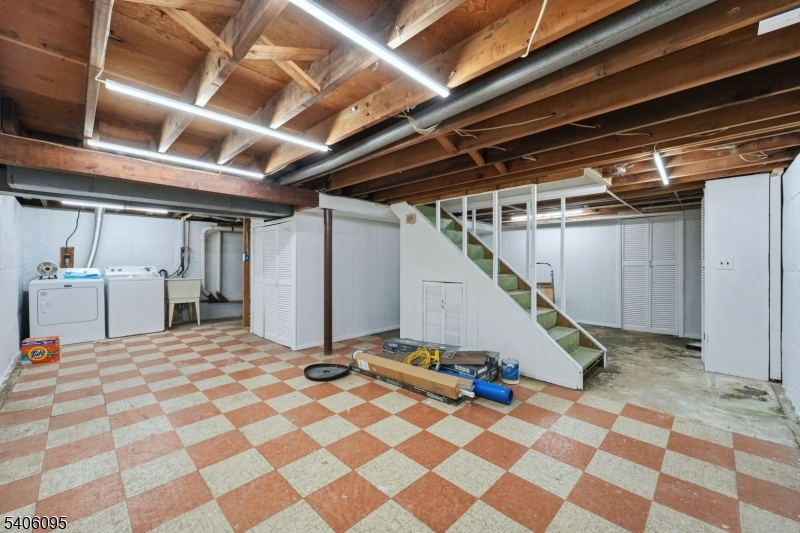 Lake Hiawatha - Residential Lease