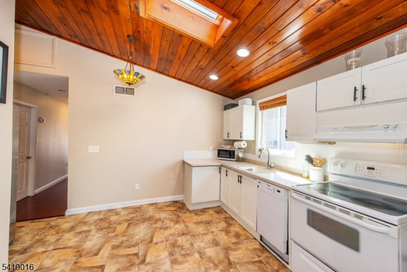 Rock Ridge - Residential Lease