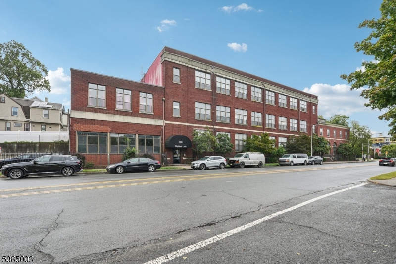 Highland Ave Lofts - Residential