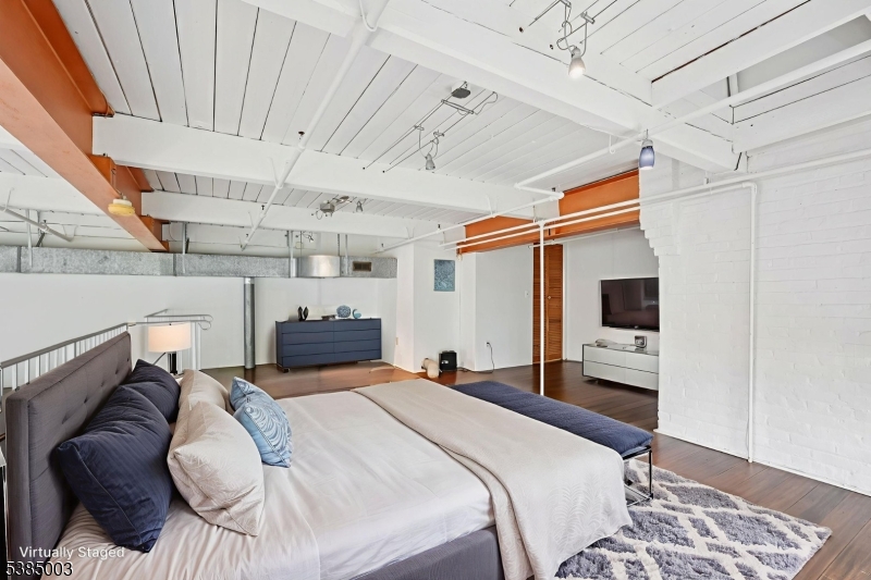 Highland Ave Lofts - Residential