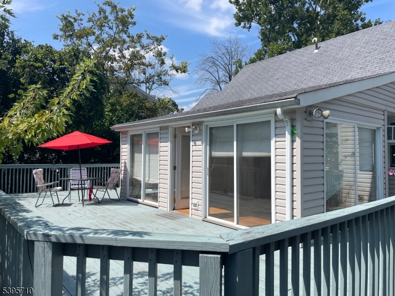 Lake Nelson - Residential Lease