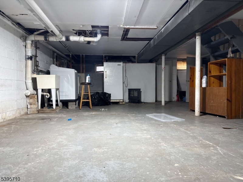 Lake Nelson - Residential Lease