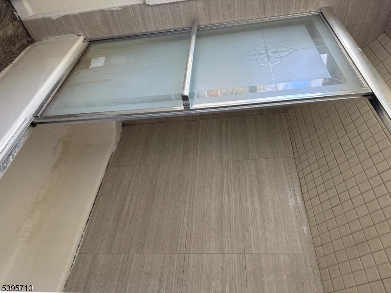 Lake Nelson - Residential Lease