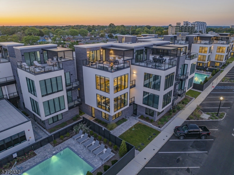 Seven Presidents Park - Residential