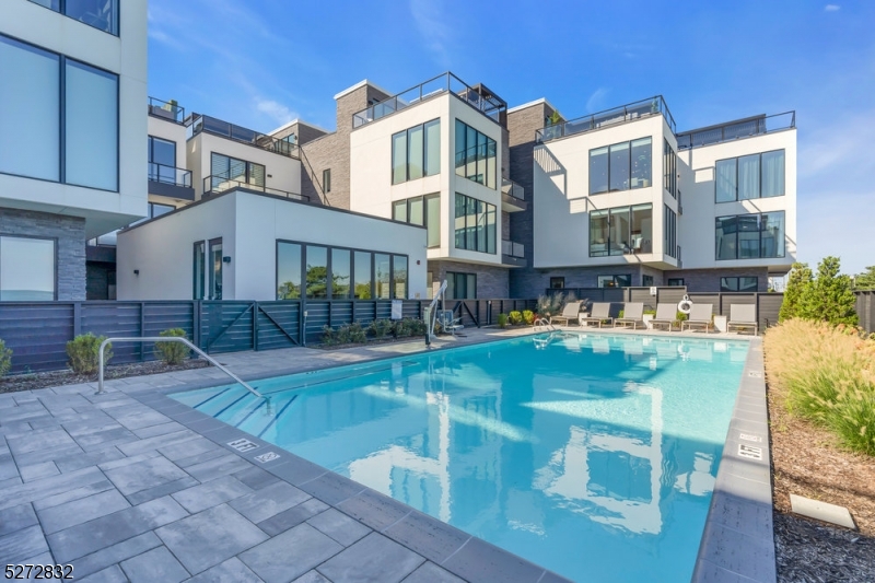 Seven Presidents Park - Residential