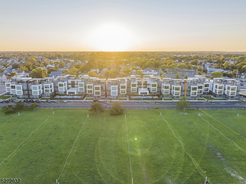 Seven Presidents Park - Residential