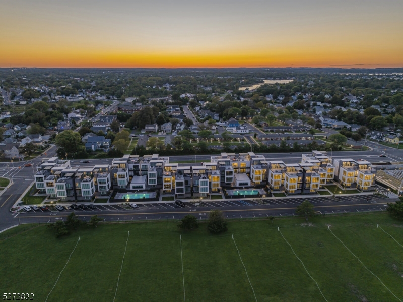 Seven Presidents Park - Residential