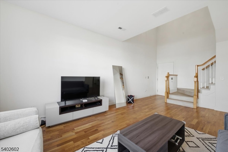 Warren Heights - Residential